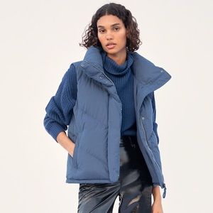 The Cloud Puff Vest - Navy